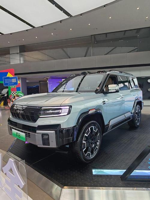 惠州71比亚迪方程豹硬派越野的爆款，英菲尼迪35周年与你共成长